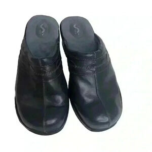 Soft Walk Ladies Navy Blue Slide On Leather Mule Shoes size 7W